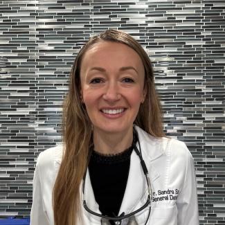 Dr. Sandra Szef